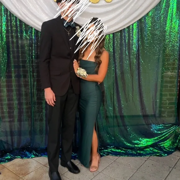 white christmas dresses Zapakasa Women Dark Green Velvet Long Sleeves Formal Dress with Lace  Mermaid Off the Shoulder Ruched Holiday Party Dress main image 1